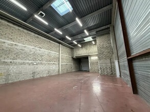 114 Avenue Louis Roche, Gennevilliers à louer Photo de l’immeuble– Image 1 sur 4