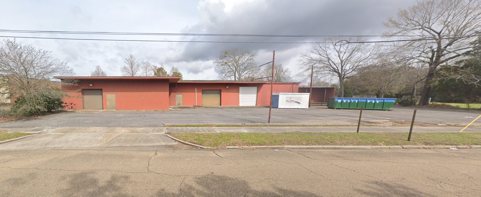 1965 Main St, Baton Rouge, LA à louer Photo principale– Image 1 sur 6