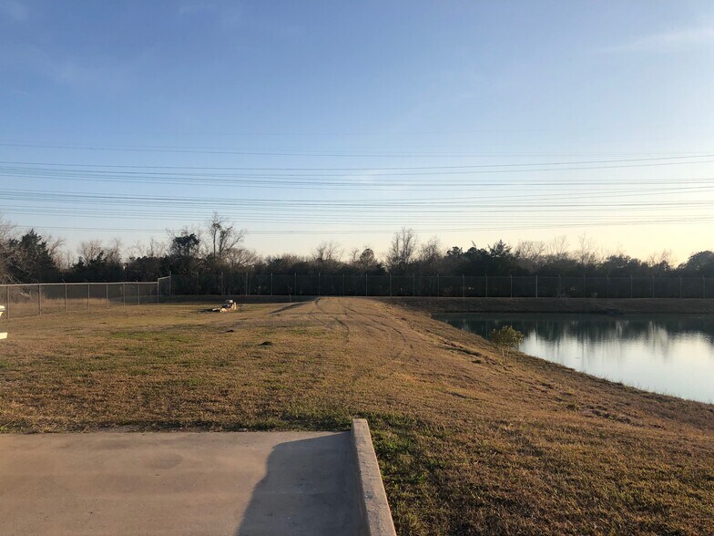 3621 E FM 646, League City, TX à vendre - Photo de l’immeuble – Image 2 sur 13