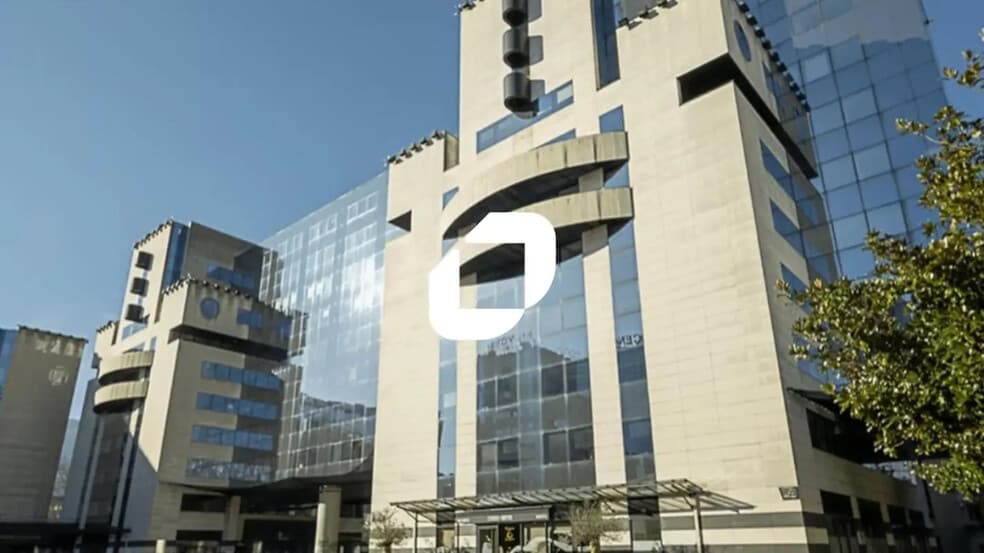 Bureau dans Grenoble à louer - Photo de l’immeuble – Image 1 sur 7