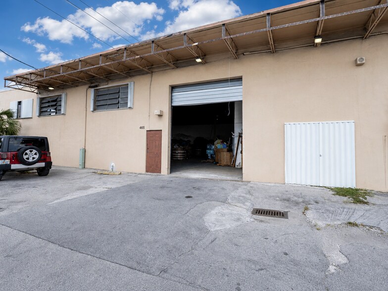 455 E 10th Ave, Hialeah, FL à louer - Photo de l’immeuble – Image 2 sur 10