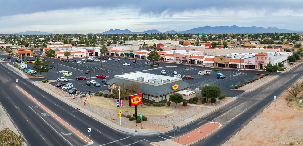 2105-2397 E Fry Blvd, Sierra Vista, AZ à louer - Photo de l’immeuble – Image 1 sur 1