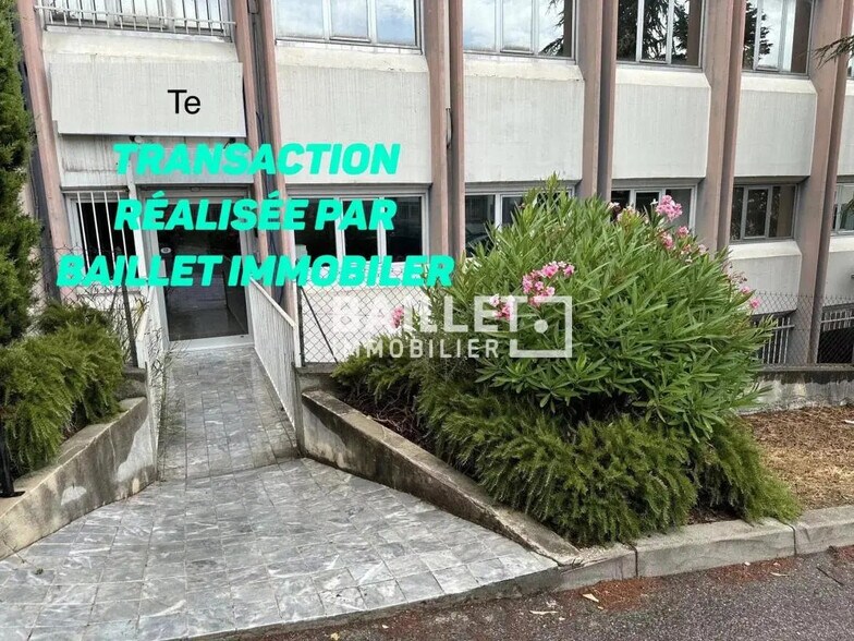 Bureau dans Vallauris à vendre - Photo de l’immeuble – Image 2 sur 16