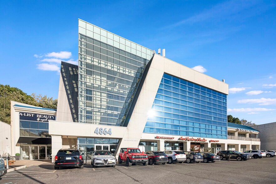 4864 Arthur Kill Rd, Staten Island, NY à vendre - Photo de l’immeuble – Image 1 sur 7