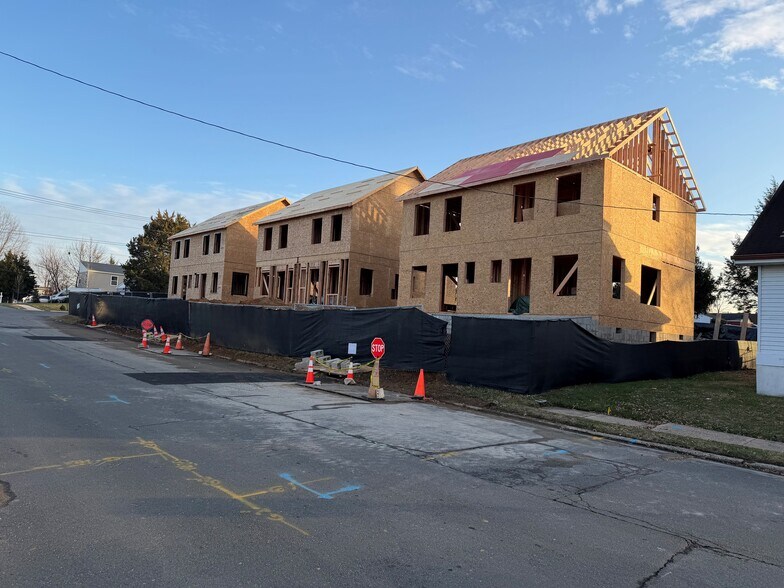 29 Dover Ave, Ewing, NJ à vendre - Photo de l’immeuble – Image 2 sur 7