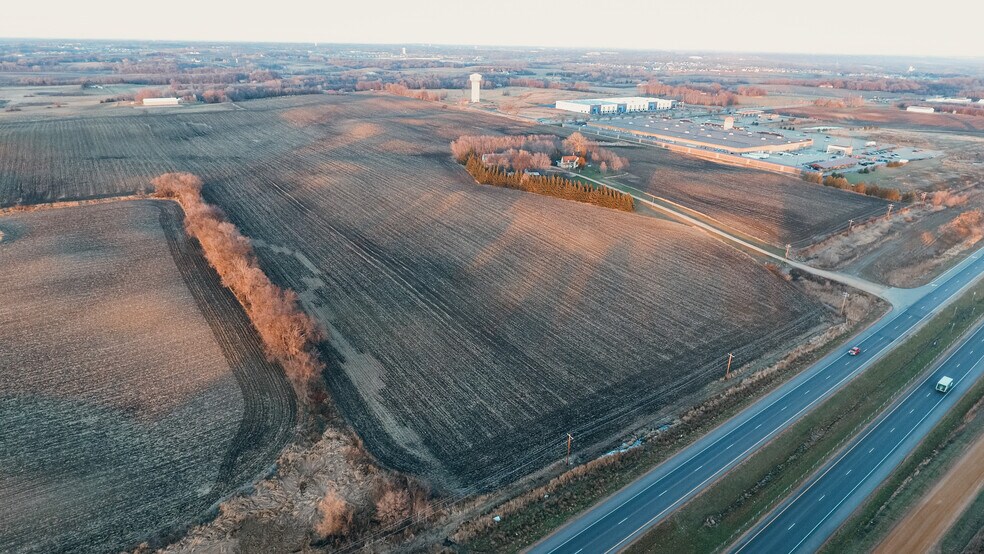 xxx US Highway 212, Carver, MN à vendre - Aérien – Image 1 sur 13