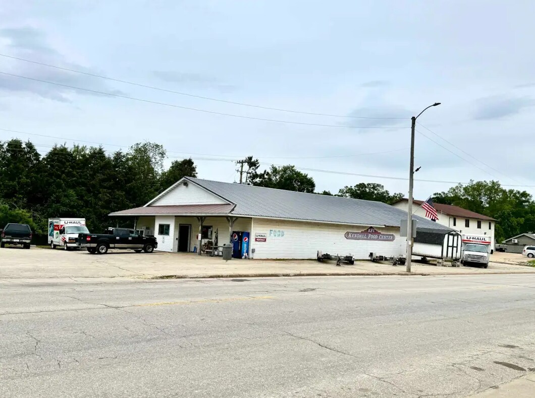 O E Railroad St, Kendall, WI à vendre Photo de l’immeuble– Image 1 sur 36