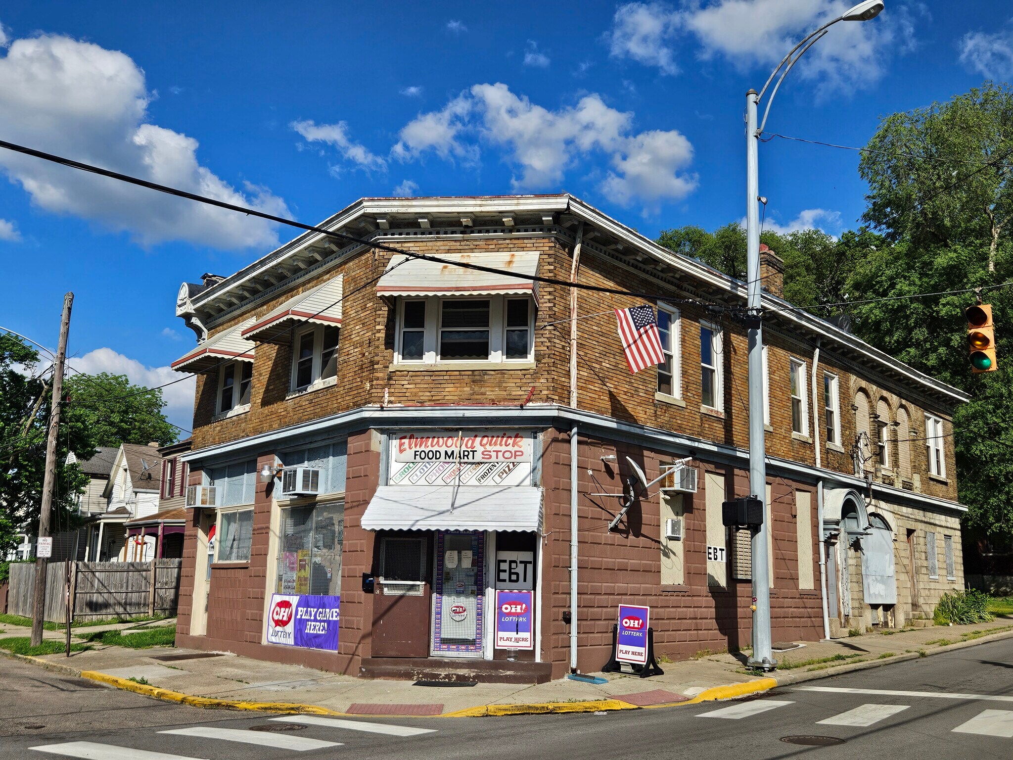 5700 Highland Ave, Cincinnati, OH à vendre Photo de l’immeuble– Image 1 sur 19