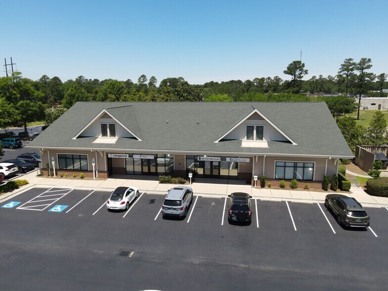 1022 Grandiflora Dr, Leland, NC à louer - Photo de l’immeuble – Image 1 sur 12