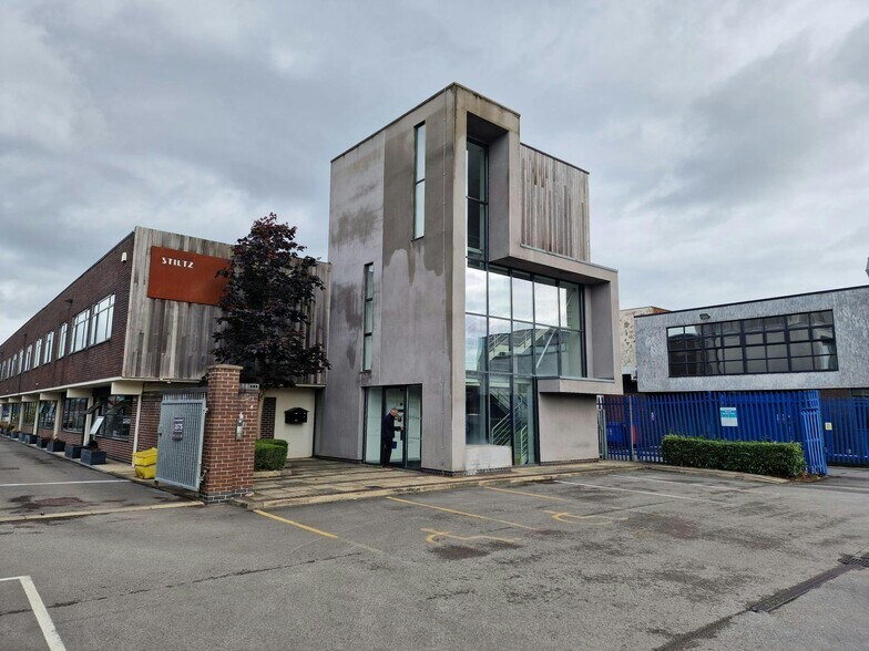 Ledson Rd, Manchester à louer - Photo de l’immeuble – Image 1 sur 6