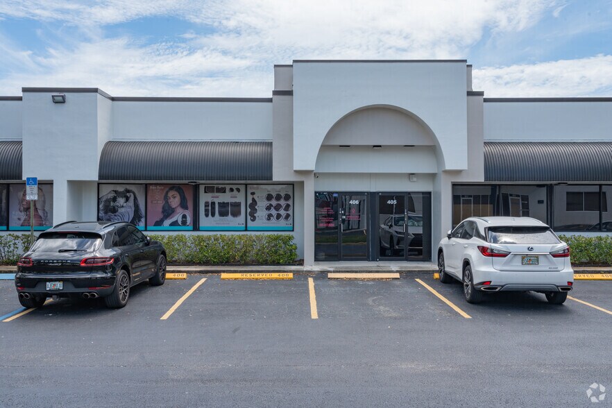 6555 Powerline Rd, Fort Lauderdale, FL à louer - Photo de l’immeuble – Image 2 sur 6