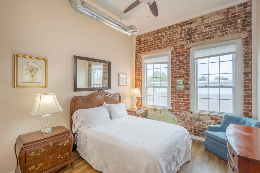 314 City Sq, Belton, SC à vendre - Photo de l’immeuble – Image 3 sur 8