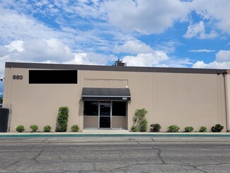 Plus de détails pour 954-960 W Brooks St, Ontario, CA - Industriel/Logistique à louer