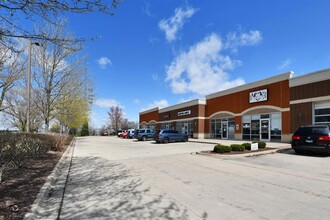1551 Highway 34, Oswego, IL à louer Photo de l’immeuble– Image 2 sur 24