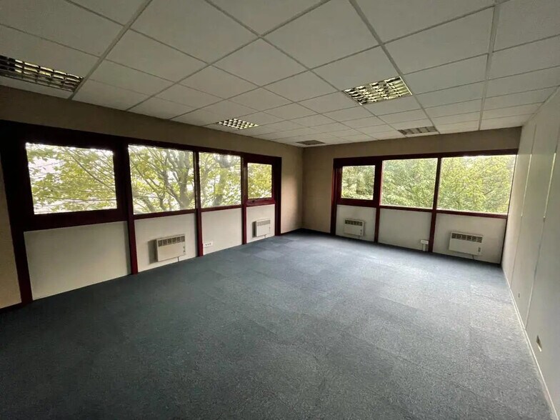 20 Rue Lavoisier, Pontoise à vendre - Photo de l’immeuble – Image 2 sur 8