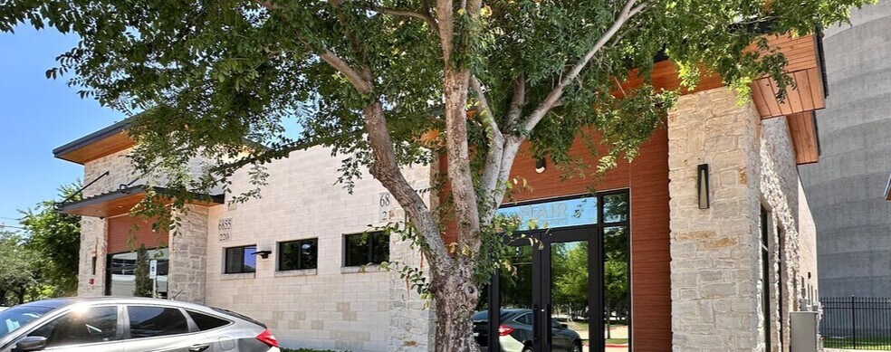 6855 Communications Pky, Plano, TX à vendre - Photo de l’immeuble – Image 1 sur 5
