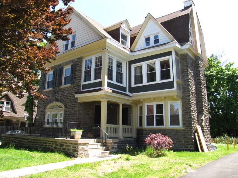 144 W Washington Ln, Philadelphia, PA à vendre - Photo de l’immeuble – Image 2 sur 24