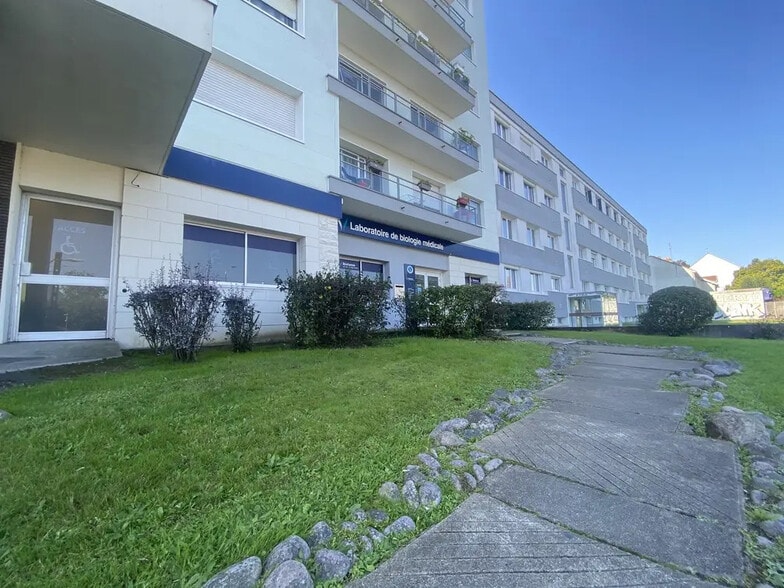 Bureau dans Saint-Herblain à vendre - Photo de l’immeuble – Image 1 sur 5