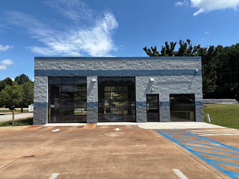5188 Calhoun Memorial Hwy, Easley, SC à louer - Photo de l’immeuble – Image 2 sur 6