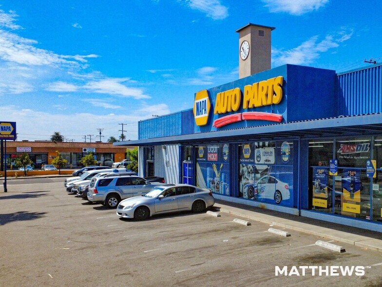 2301 Long Beach Blvd, Long Beach, CA à louer - Photo de l’immeuble – Image 2 sur 3