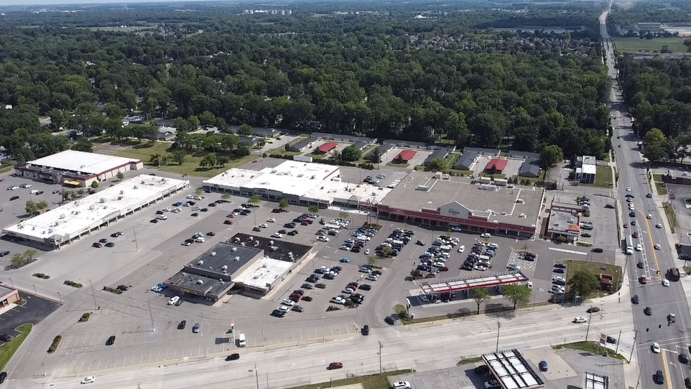 6302-6770 E State Blvd, Fort Wayne, IN à louer - Photo de l’immeuble – Image 2 sur 9