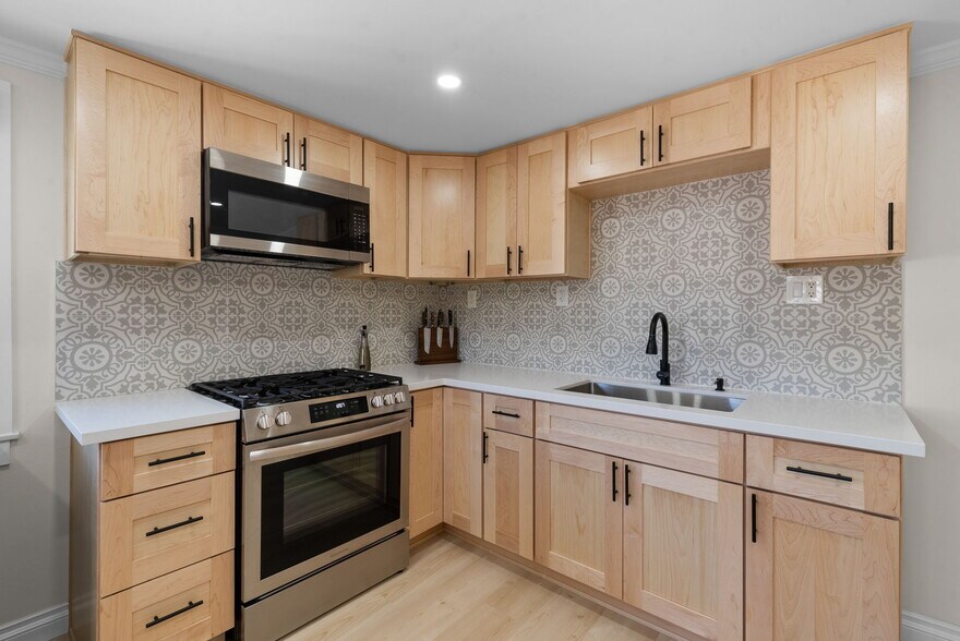 1725 Edgemont St, San Diego, CA à vendre - Photo de l’immeuble – Image 3 sur 70