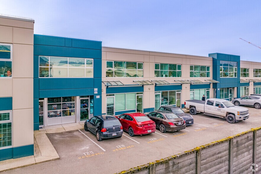 998 Harbourside Dr, North Vancouver, BC à vendre - Photo de l’immeuble – Image 2 sur 7