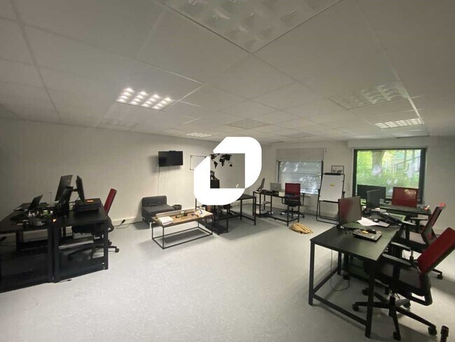 Plus de détails pour Bureau à louer