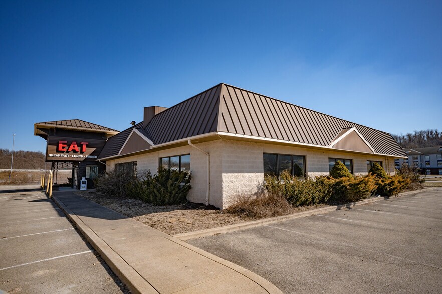 206 Wilson Rd, Bentleyville, PA à vendre - Photo de l’immeuble – Image 3 sur 5