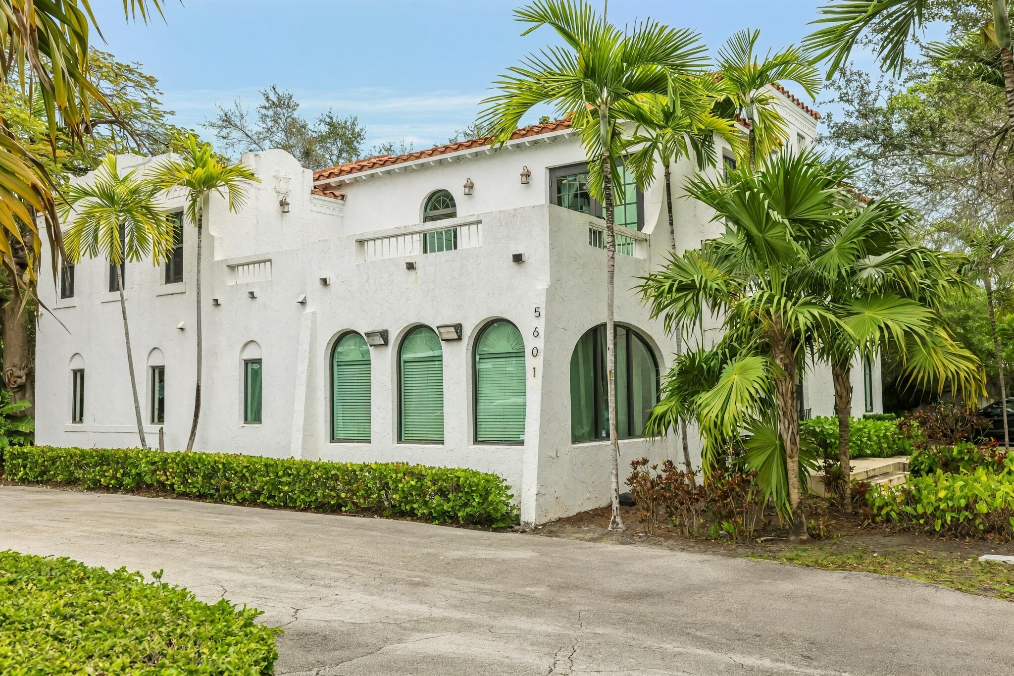 5601 Biscayne Blvd, Miami, FL à louer Photo de l’immeuble– Image 1 sur 39