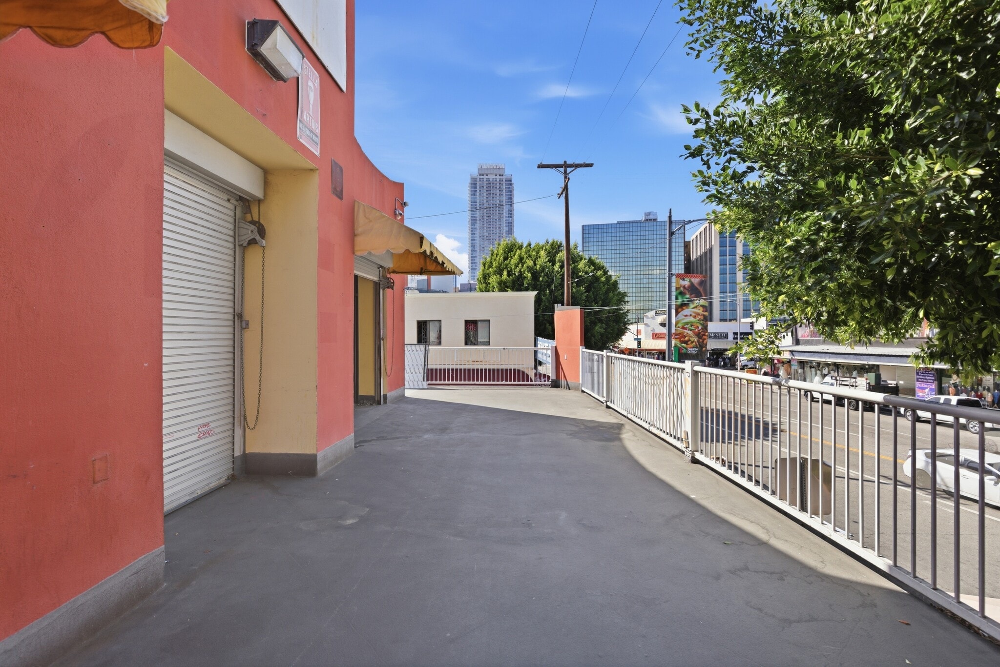 1001 S Maple Ave, Los Angeles, CA à louer Photo de l’immeuble– Image 1 sur 18