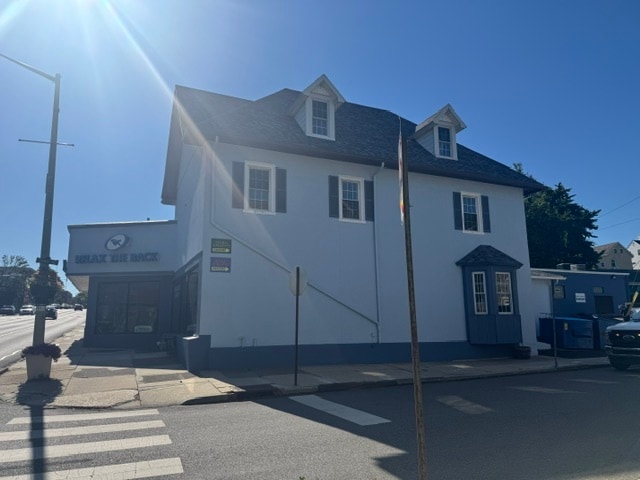 1016 W Lancaster Ave, Bryn Mawr, PA à louer - Photo de l’immeuble – Image 2 sur 5