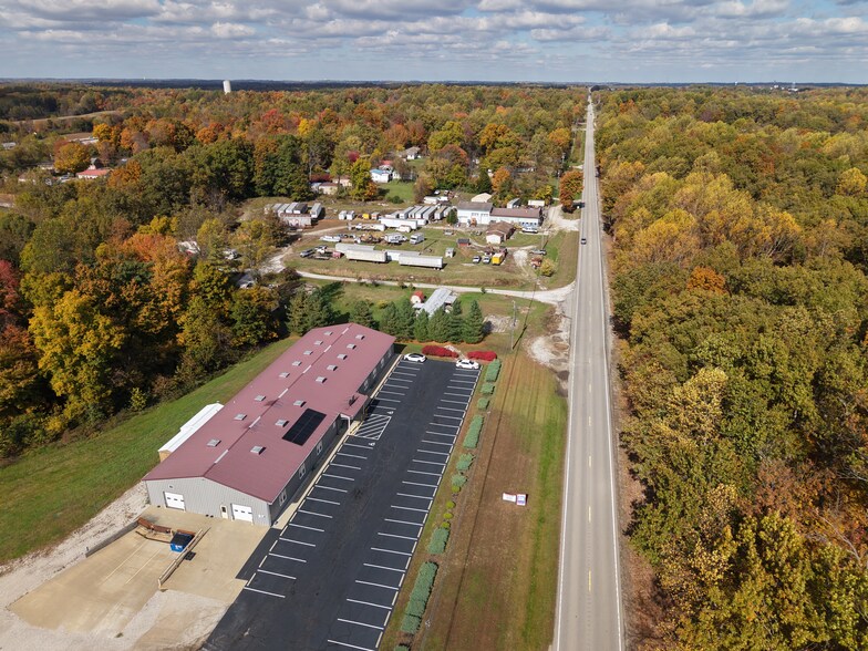 4437 S Dixie Hwy, Glendale, KY à louer - Vidéo sur l’annonce professionnelle – Image 2 sur 14