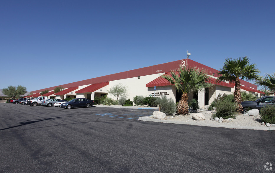 19020 N Indian Canyon Dr, North Palm Springs, CA à louer - Photo de l’immeuble – Image 3 sur 13