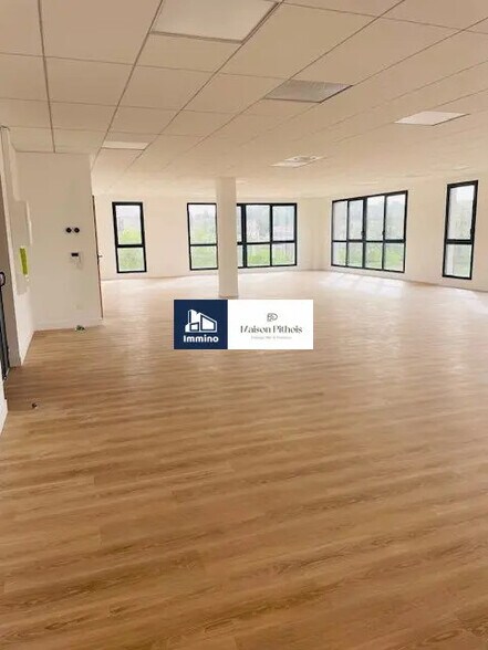 Bureau dans Aubagne à vendre - Photo de l’immeuble – Image 2 sur 6