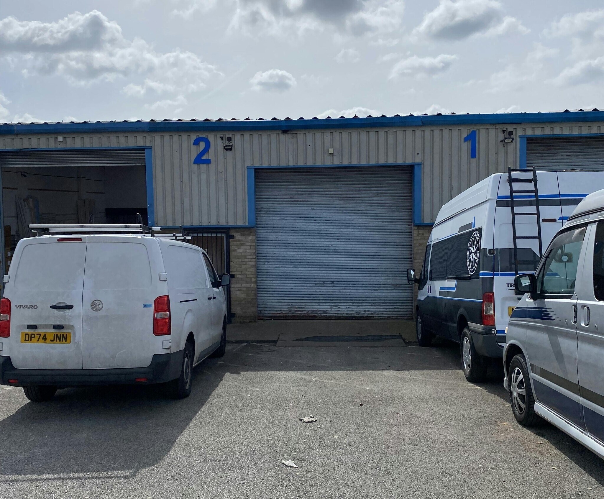 Barnes Rd, Bradford à louer Photo de l’immeuble– Image 1 sur 2