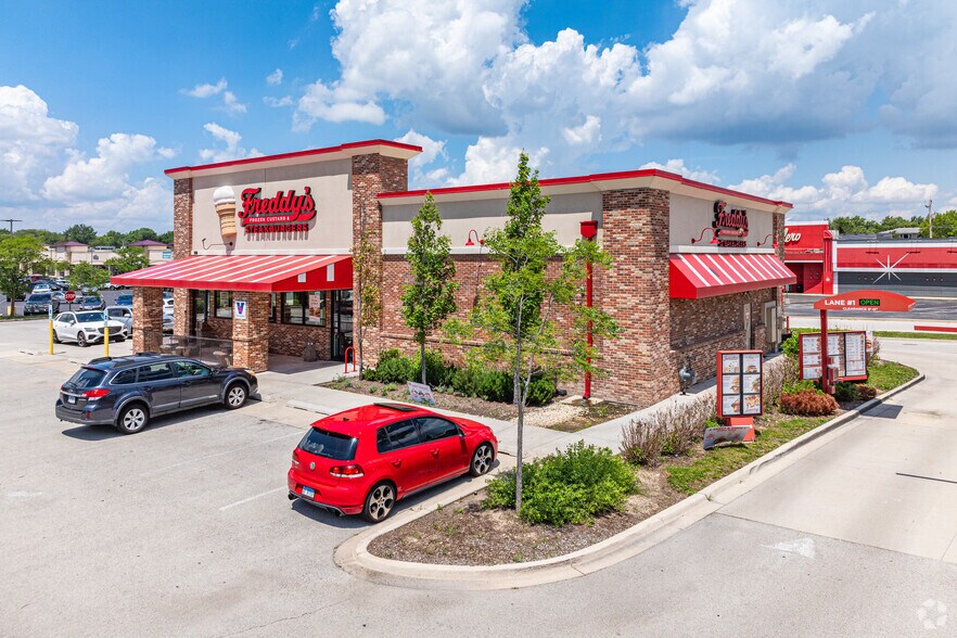 556 E North Ave, Glendale Heights, IL à vendre - Photo de l’immeuble – Image 2 sur 4