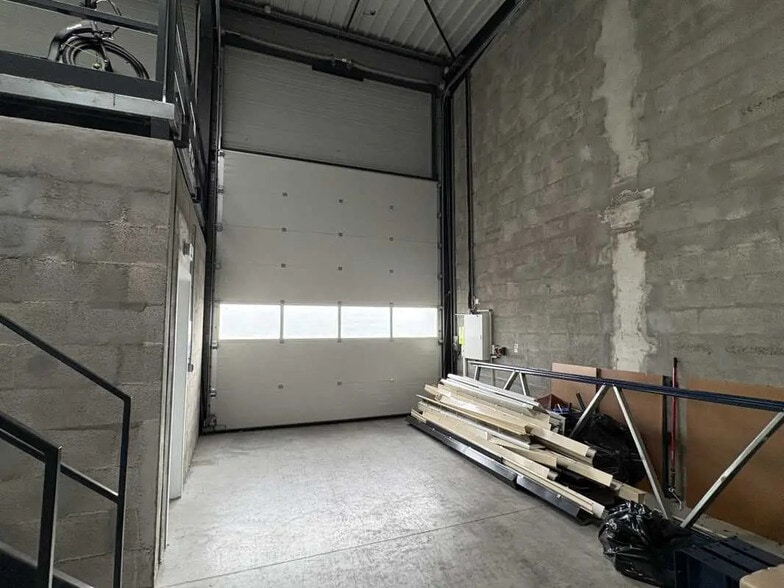 Bureau dans Genas à louer - Photo intérieure – Image 3 sur 8