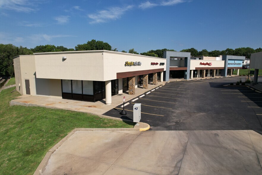 9512-9536 Marshall Dr, Lenexa, KS à louer - Photo de l’immeuble – Image 2 sur 4