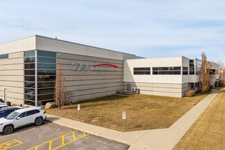 Plus de détails pour 4900 Rue Armand-Frappier, Longueuil, QC - Industriel/Logistique à louer