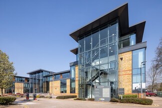 Plus de détails pour The Causeway, Staines - Bureau à louer
