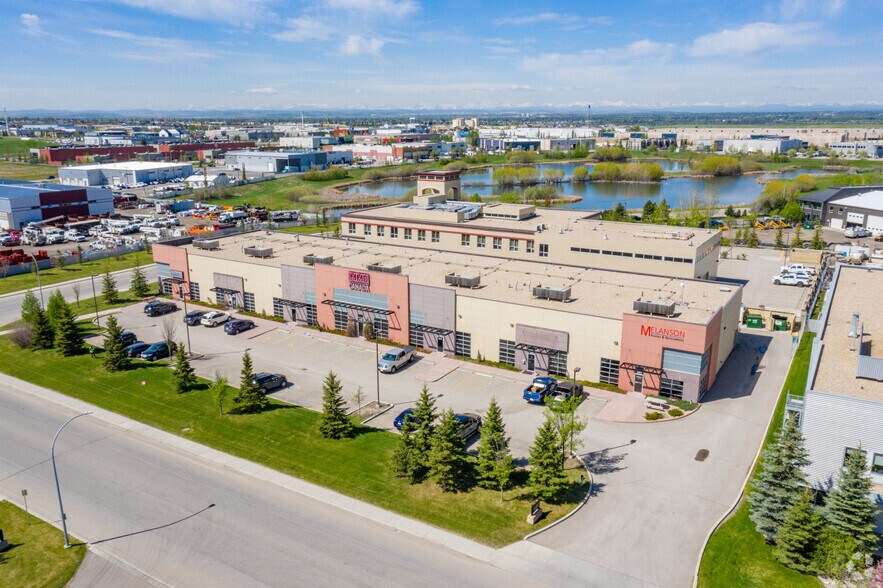 11071-11095 48 St SE, Calgary, AB à louer - Photo de l’immeuble – Image 2 sur 2