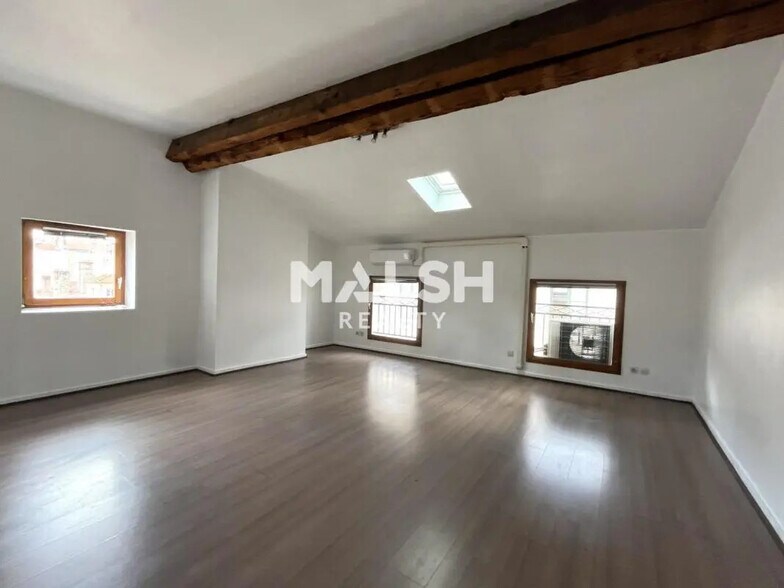 Bureau dans Lyon à louer - Photo de l’immeuble – Image 3 sur 17