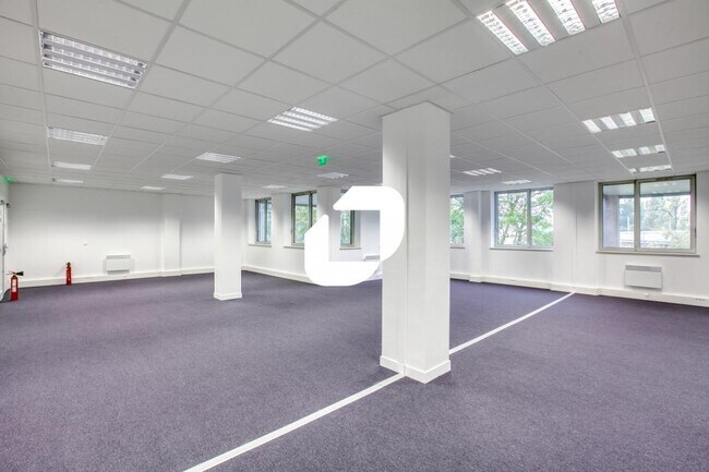 Plus de détails pour Bureau à vendre
