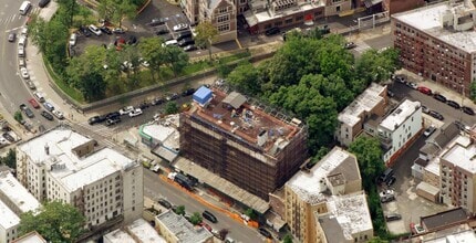 200 W Tremont Ave, Bronx, NY - Vue aérienne  vue de carte