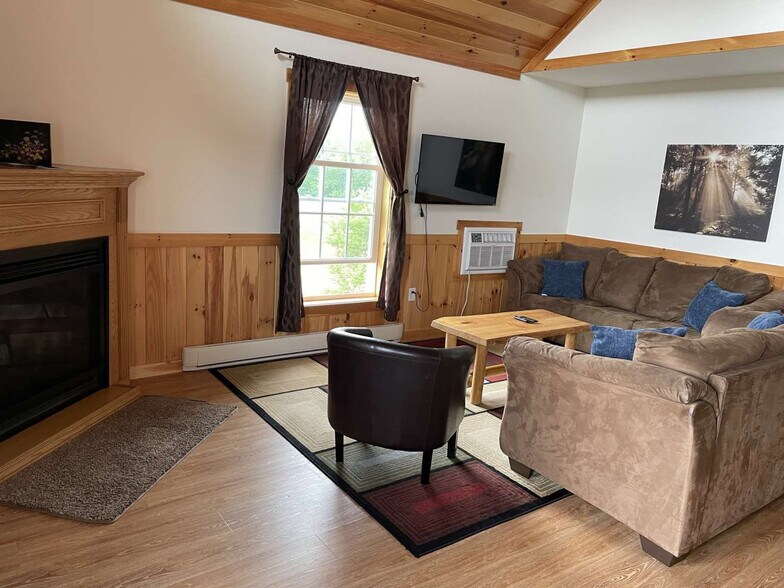 446 Maples Rd, Milford, NY à vendre - Photo de l’immeuble – Image 3 sur 48