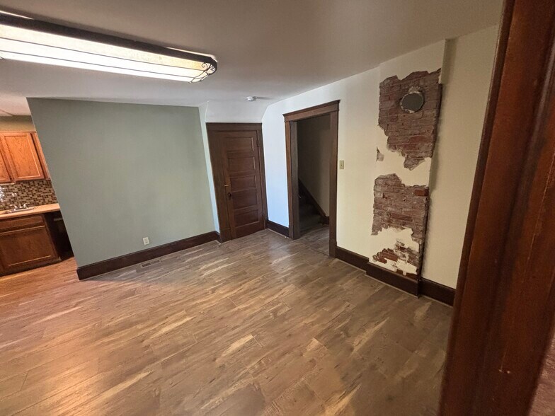 150 Court St, Chardon, OH à louer - Photo de l’immeuble – Image 3 sur 18