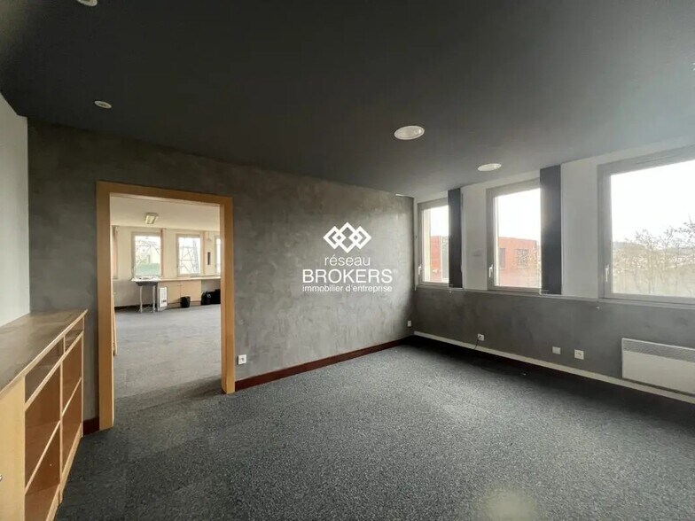 Bureau dans Igny à louer - Photo intérieure – Image 3 sur 14