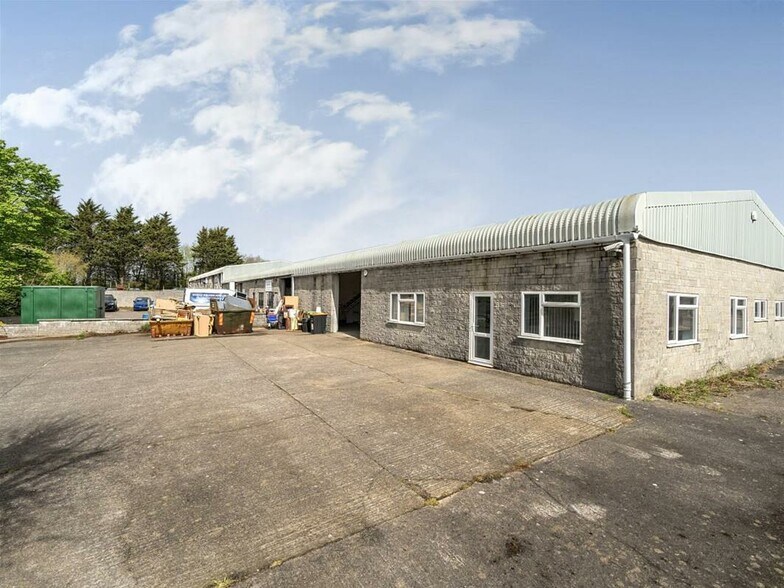Bancombe Rd, Somerton à vendre - Photo de l’immeuble – Image 2 sur 10