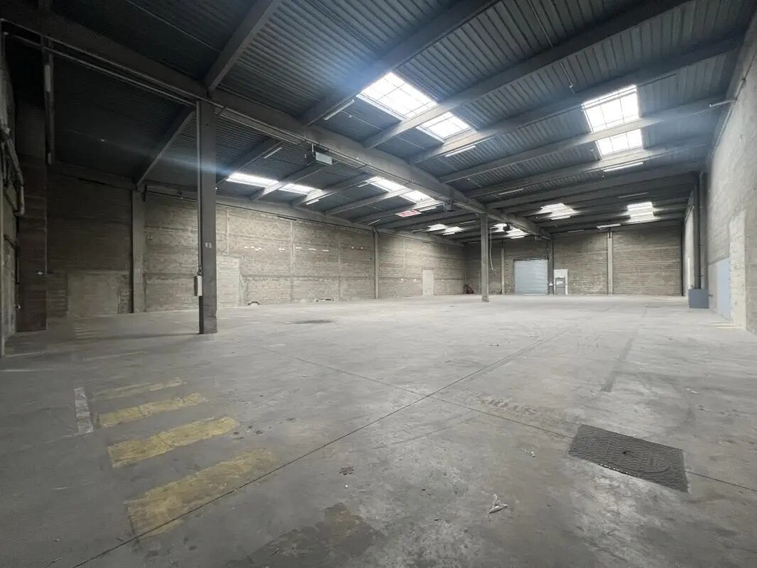 Industriel/Logistique dans Goussainville à louer Photo intérieure– Image 1 sur 7